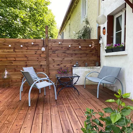 Le Pré Du Val 2 Hébergement de vacances Saint-Astier (Dordogne)
